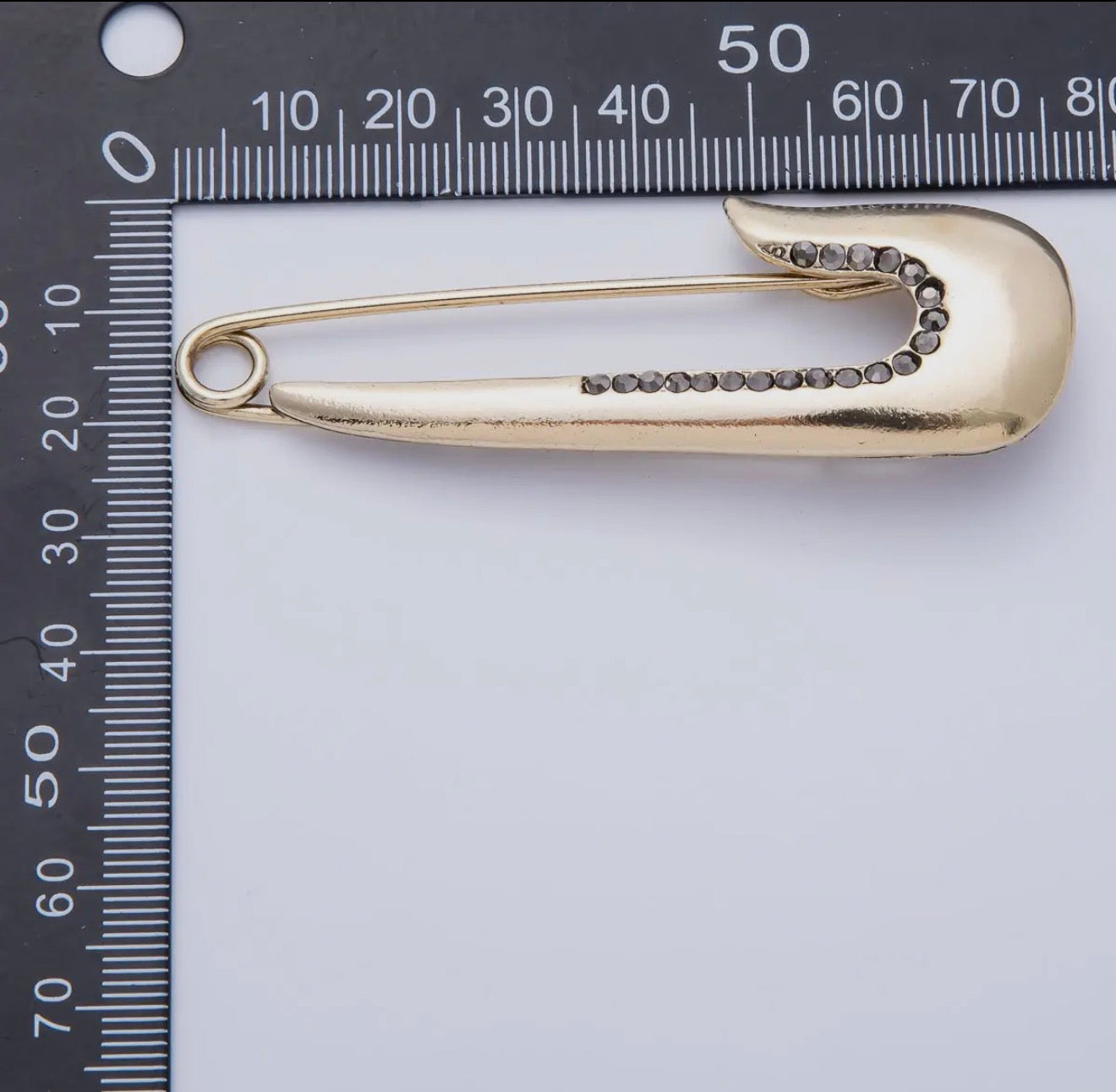Safety pin