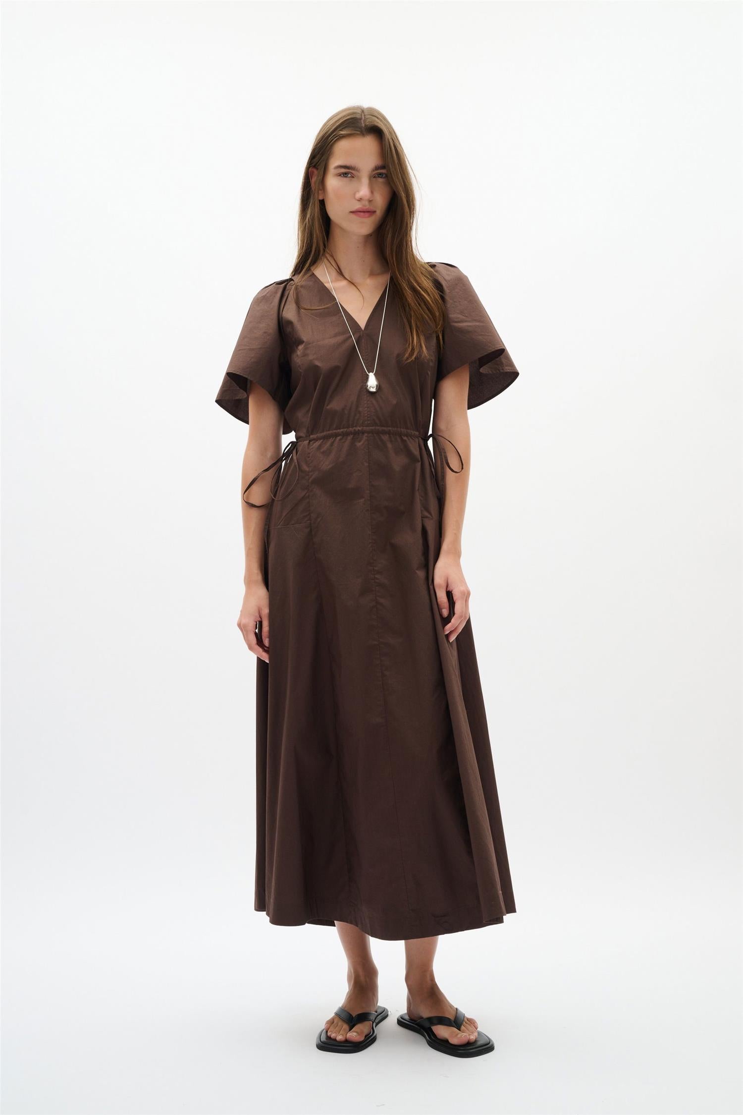 Raveniw Dress