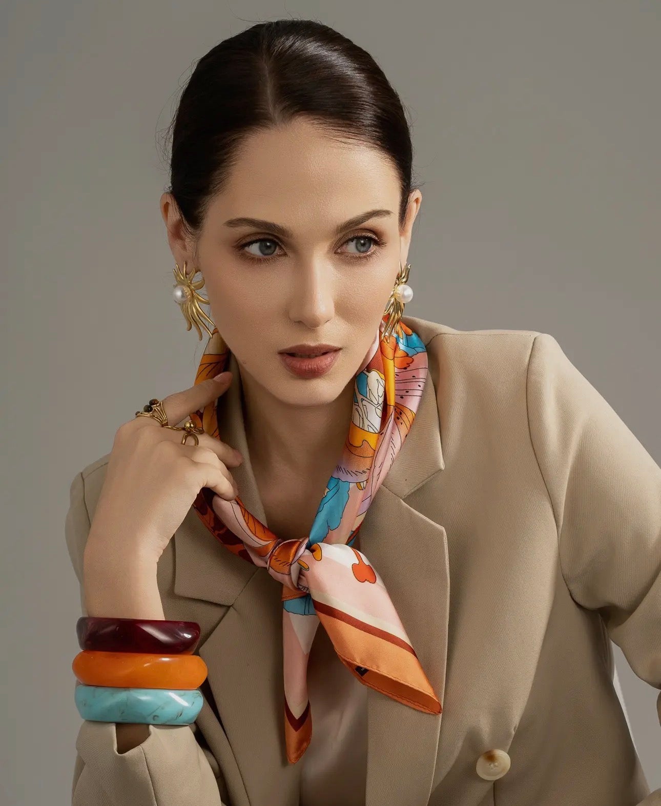 EXOTIC FLORAL SQUARE