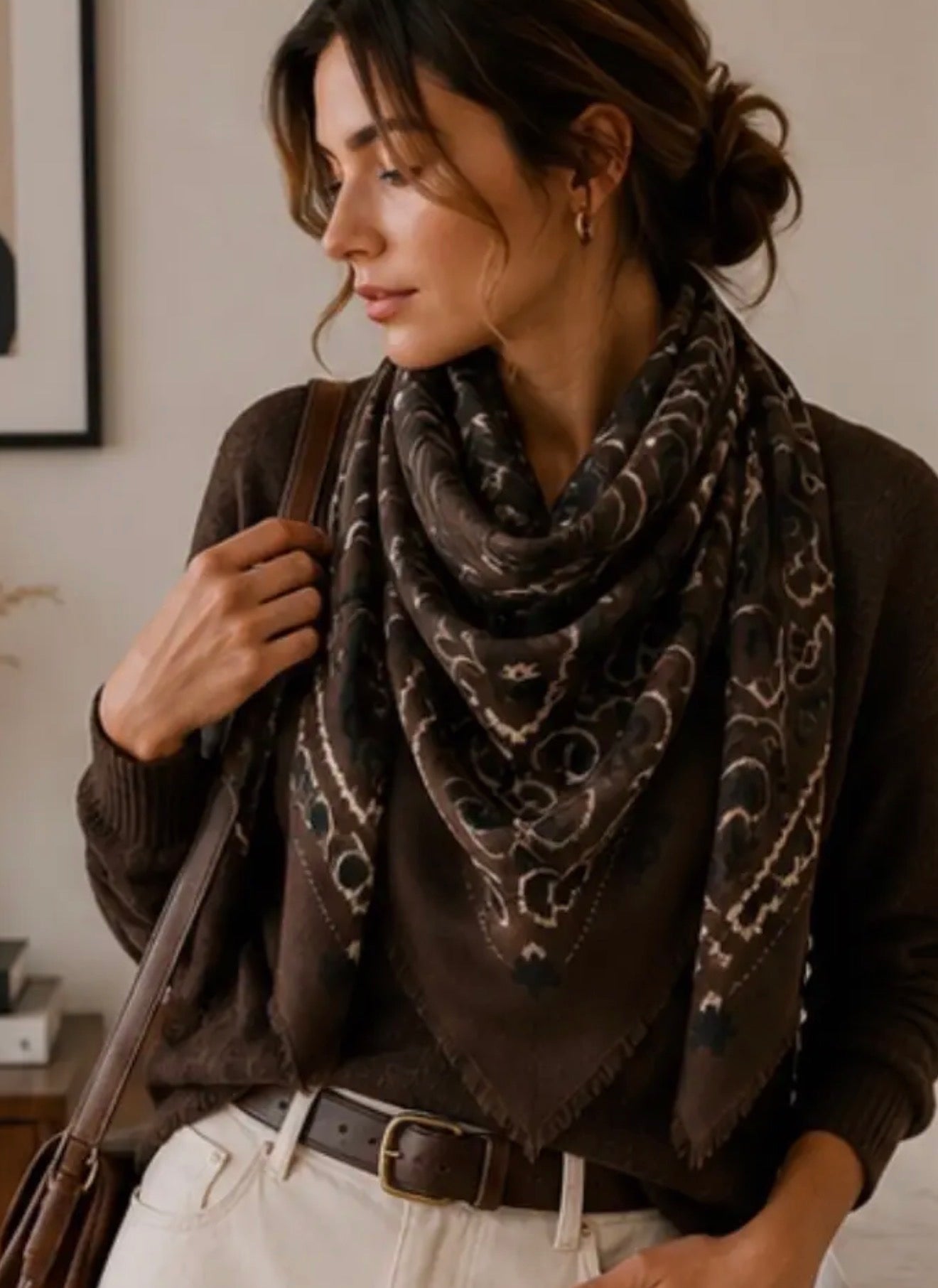 LARGE WOOLEN SQUARE BANDANA