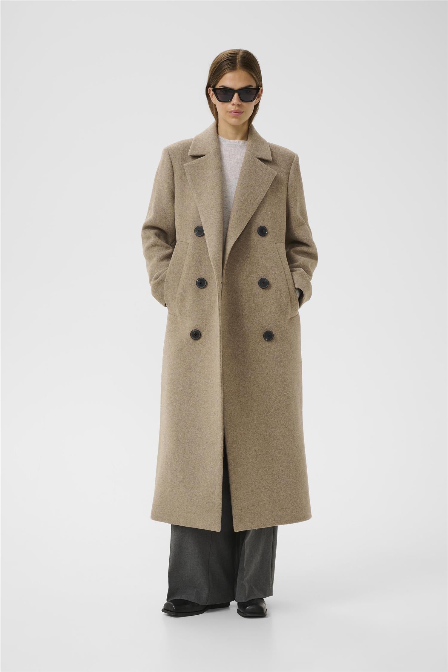 YunahIW Long Coat