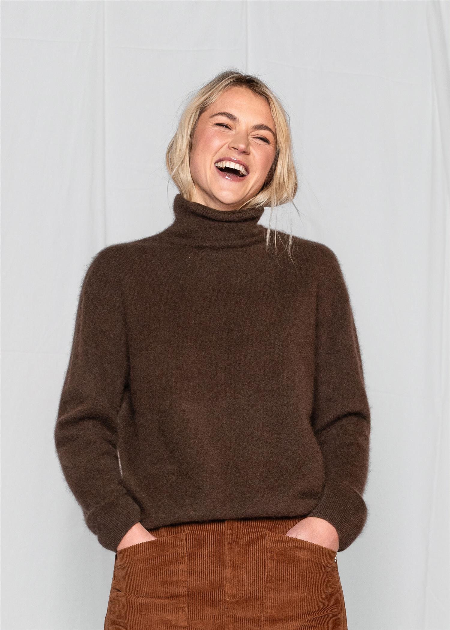 Caia Sweater