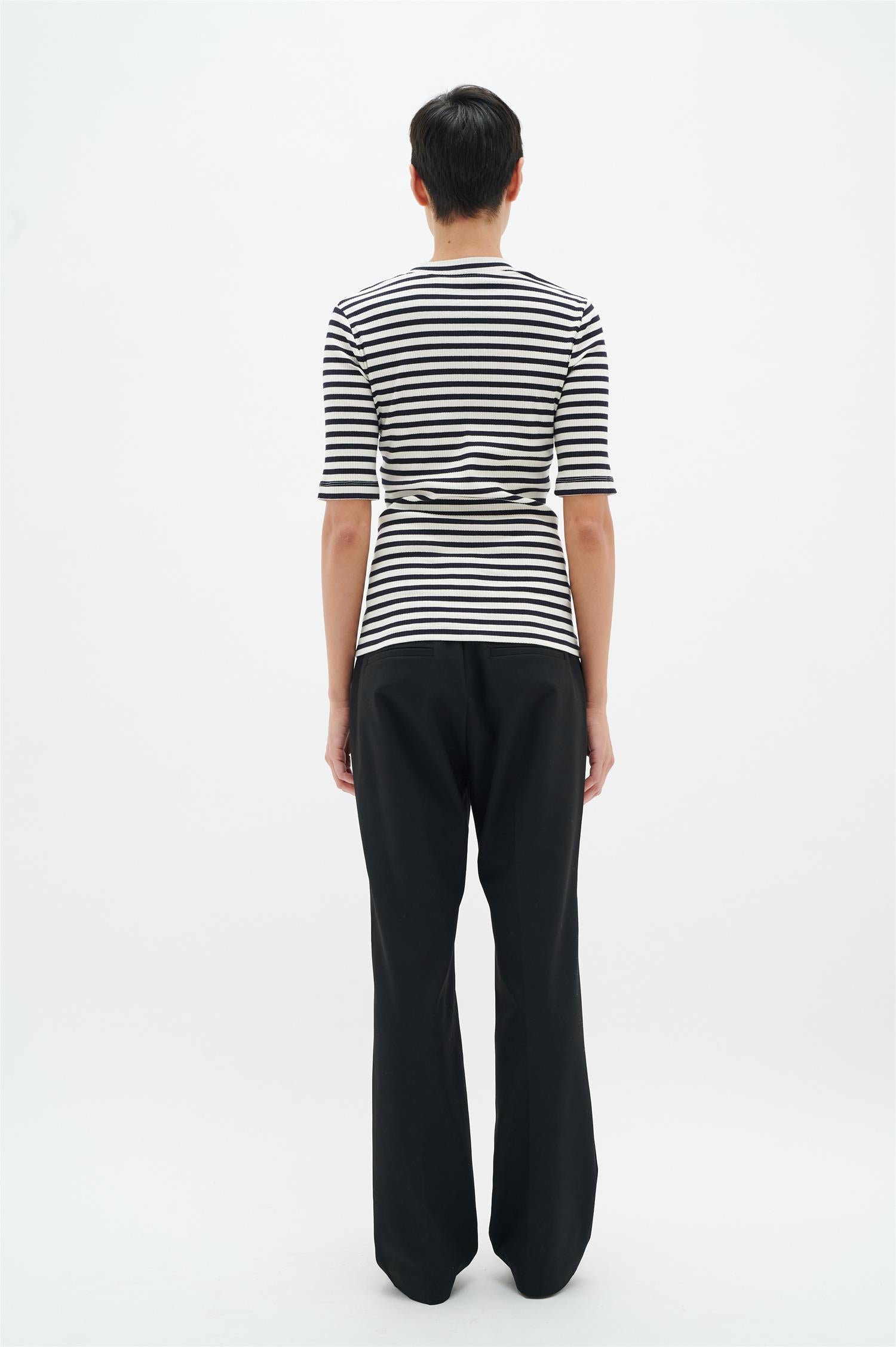 DagnaIW Striped V T-Shirt