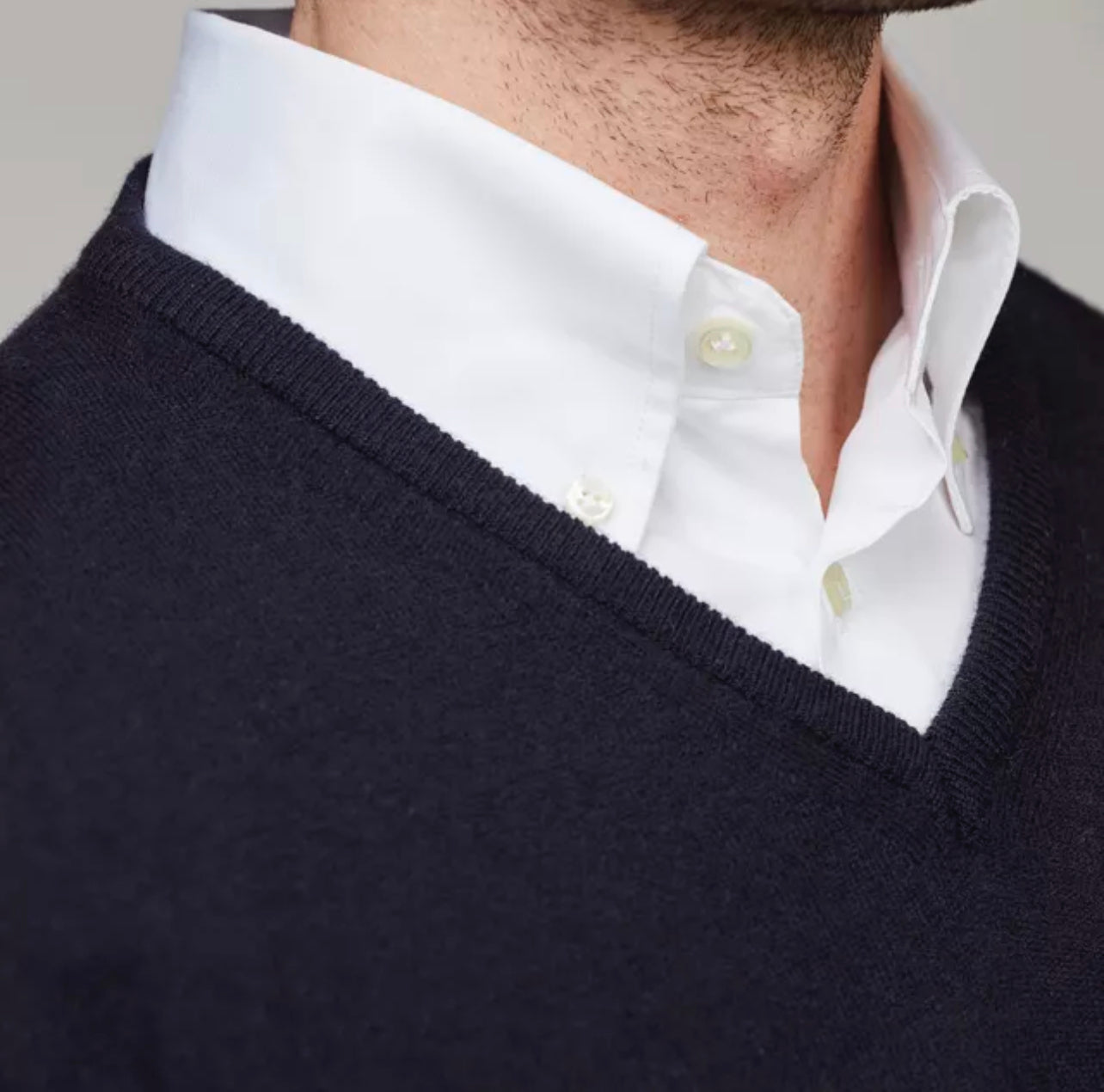 Geelong v-neck sweater