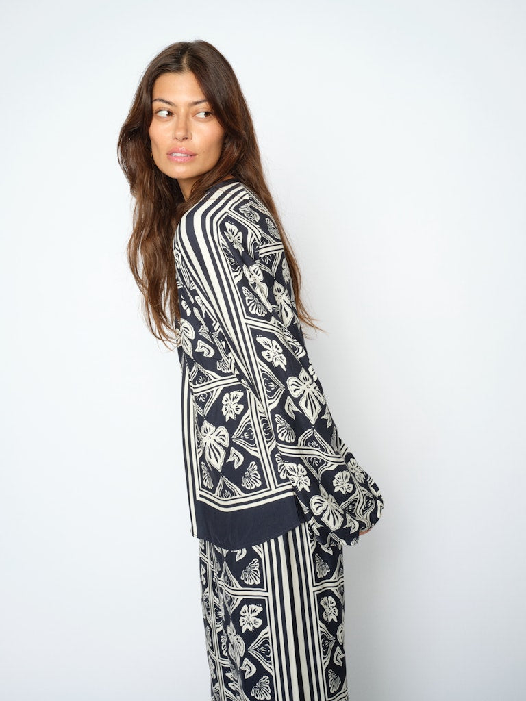 Mmmilkey Linocut Blouse