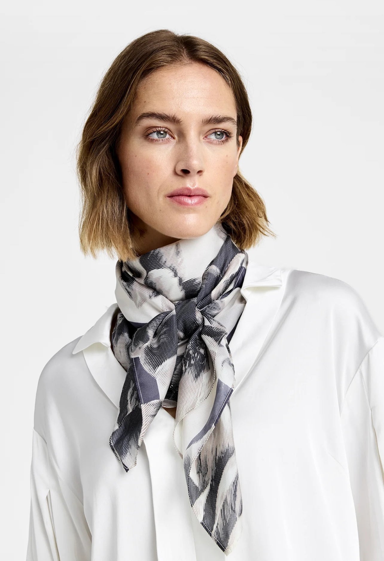 Allis printed silk scarf