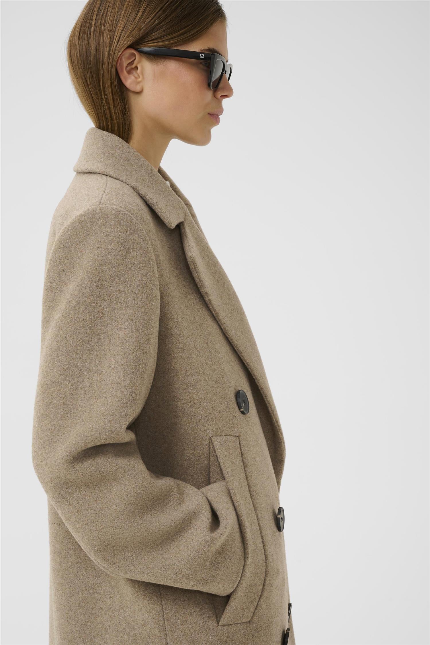 YunahIW Long Coat