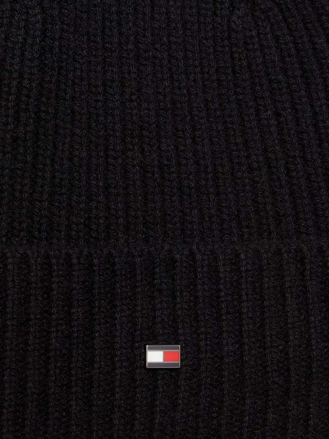 TH Cashmere elevated plaque beanie