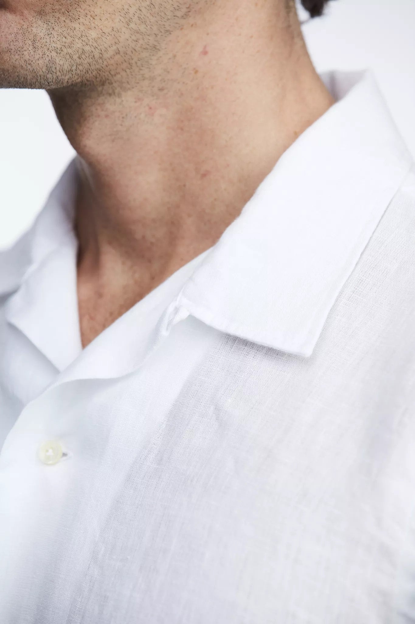 Linen short sleeve resort shirt